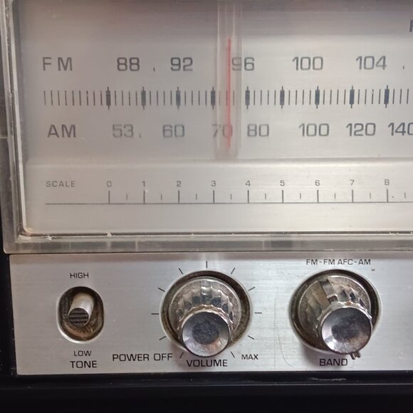 Vintage Panasonic AM/FM - AFC - Model RE-6278 Rare Siver Dial - Picture 2 of 7